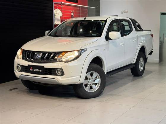 MITSUBISHI L200 TRITON 2.4 16V TURBO DIESEL SPORT GLS CD 4P 4X4 AUTOMÁTICO